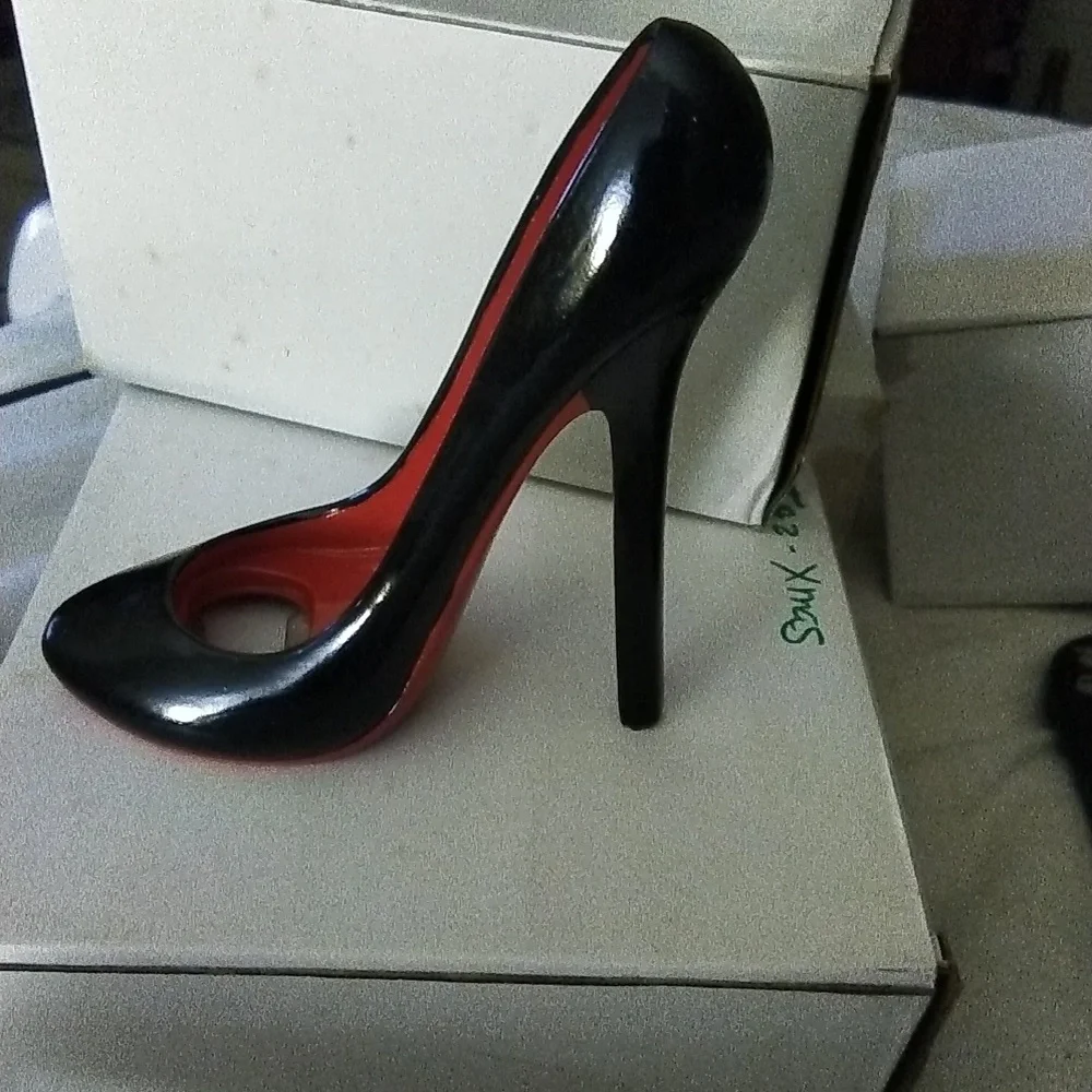 Shoe phone holder